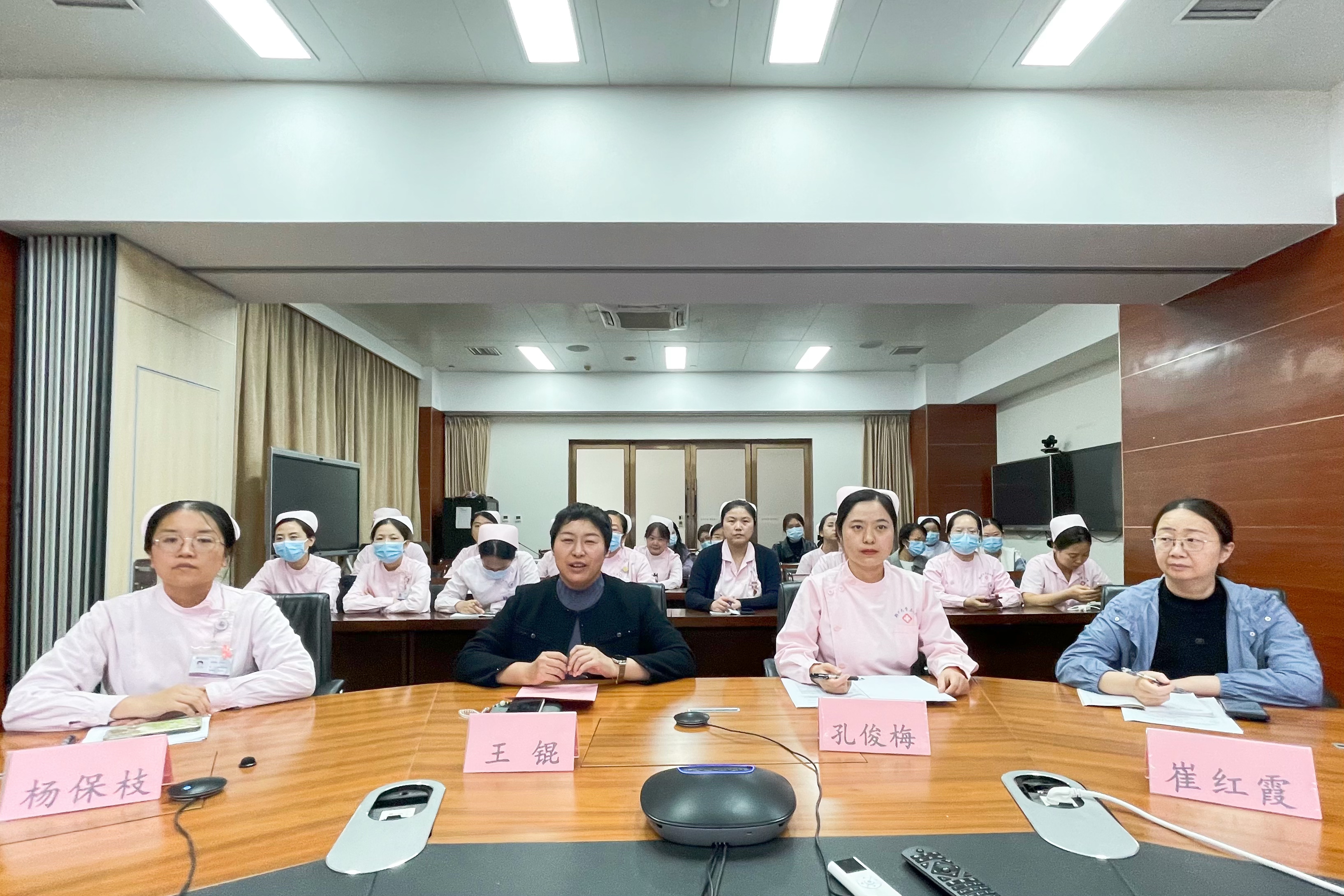 【改善护理服务61助力基层】郑大三附院举办"云上妇幼"远程直播护理